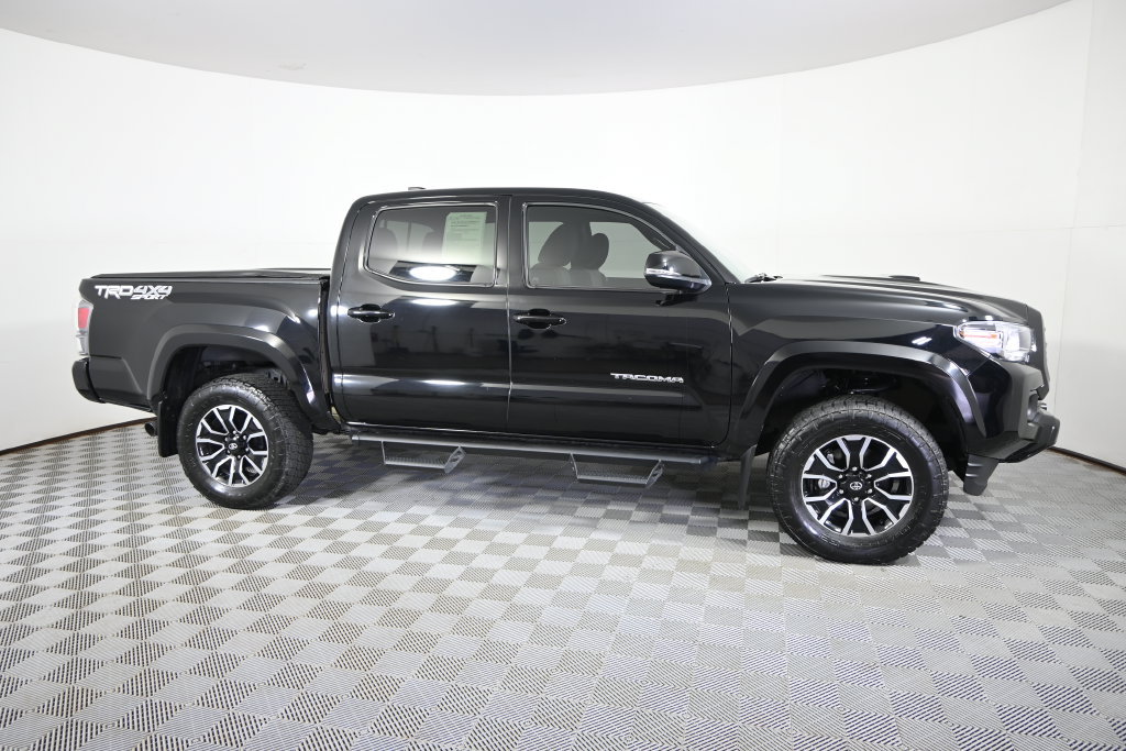 Used 2023 Toyota Tacoma TRD Sport AWD/4WD image 9