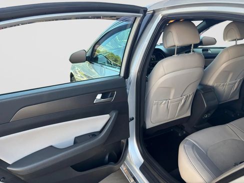Used 2017 Hyundai Sonata Sport 2.0T FWD image 14