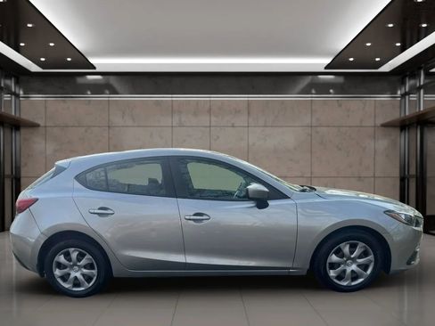 Used 2015 MAZDA MAZDA3 i Sport image 6