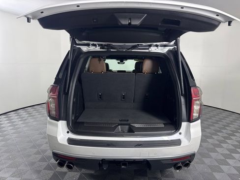 Used 2021 Chevrolet Tahoe High Country w/ Premium Package image 11