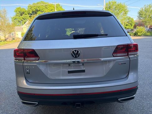 Used 2021 Volkswagen Atlas SE w/ Panoramic Sunroof Package AWD/4WD image 4