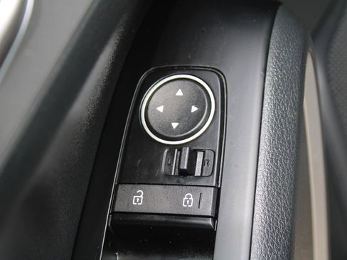 Certified 2025 Kia Soul LX FWD image 20