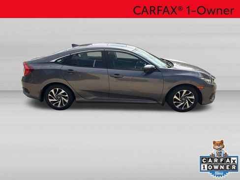 Used 2017 Honda Civic EX image 3