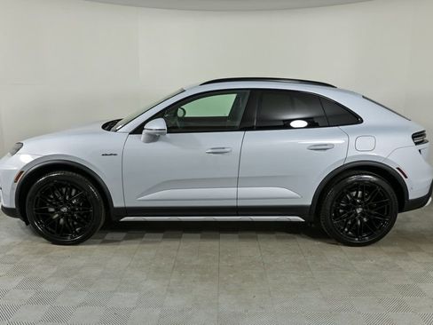 New 2025 Porsche Macan Turbo Electric image 2