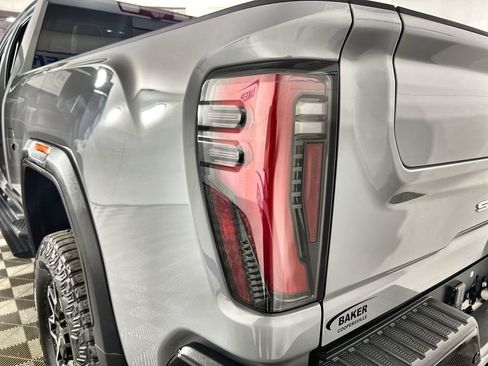 Used 2025 GMC Sierra 2500 AT4X AWD/4WD image 37