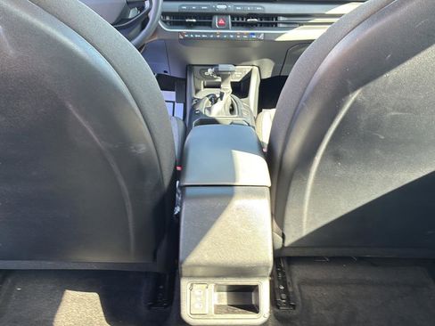 Certified 2025 Kia K4 image 22