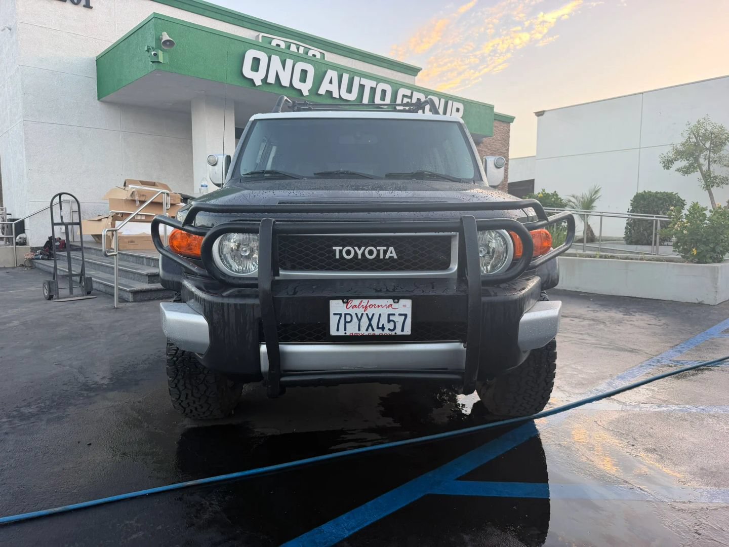 Used 2014 Toyota FJ Cruiser 4WD w/ Upgrade Package image 2
