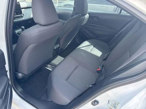 Used 2025 Toyota Corolla LE w/ LE Premium Package image 19