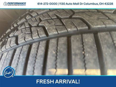 Used 2016 Chrysler 300 S w/ 300S Premium Group image 11