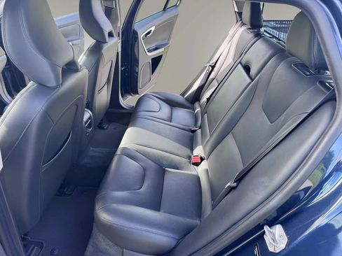 Used 2015 Volvo V60 T5 Premier FWD image 13