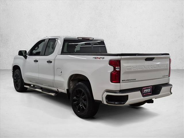 Used 2020 Chevrolet Silverado 1500 Custom w/ Custom Value Package AWD/4WD image 8