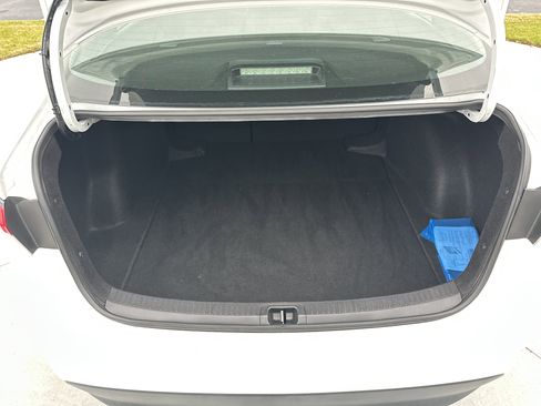 Certified 2024 Toyota Corolla LE image 31