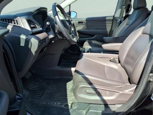 Used 2018 Honda Odyssey Touring image 19