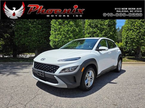 Used 2022 Hyundai Kona SE w/ Cargo Package FWD image 1