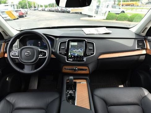 Used 2025 Volvo XC90 B6 Plus w/ Protection Package Premier AWD/4WD image 7