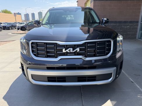 Used 2025 Kia Telluride S FWD image 10