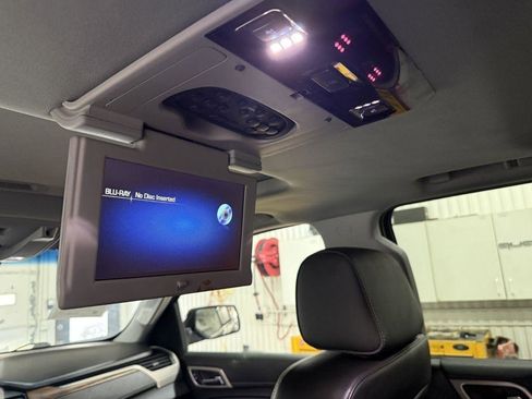 Used 2019 GMC Yukon XL Denali AWD/4WD image 24