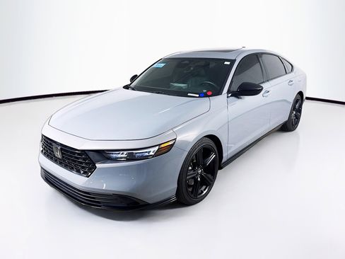 Certified 2025 Honda Accord Sport image 4