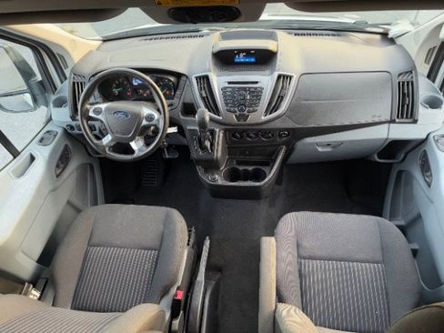 Used 2018 Ford Transit 150 XLT image 23