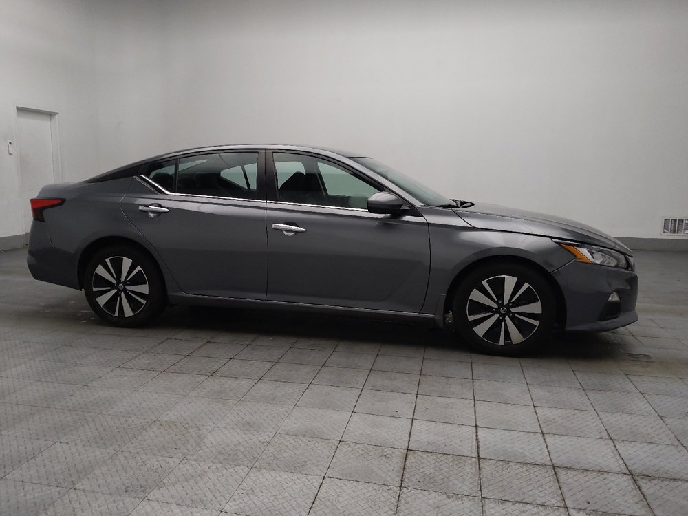 Used 2022 Nissan Altima 2.5 SV FWD image 11