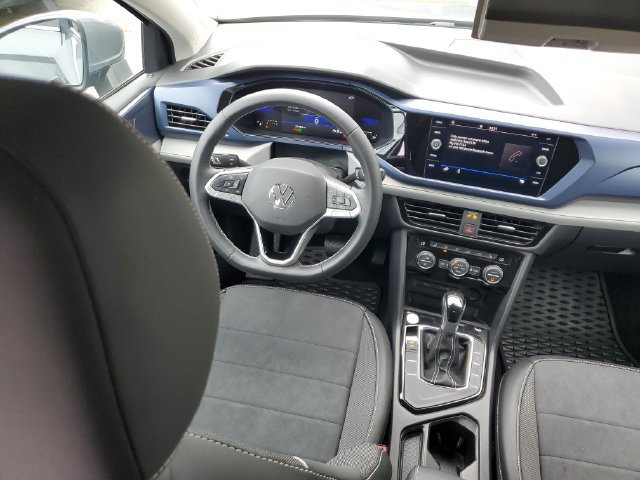 Certified 2024 Volkswagen Taos SE FWD image 7