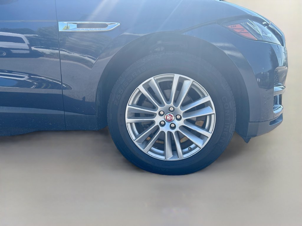 Used 2017 Jaguar F-PACE Prestige AWD/4WD image 11
