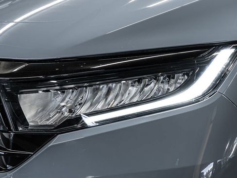 Used 2024 Honda Odyssey Sport image 9