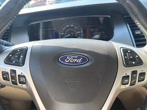 Used 2013 Ford Taurus SEL FWD image 13