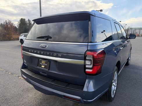 Used 2022 Ford Expedition Platinum image 7