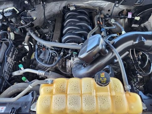 Used 2017 Ford F150 XLT w/ Equipment Group 302A Luxury image 31