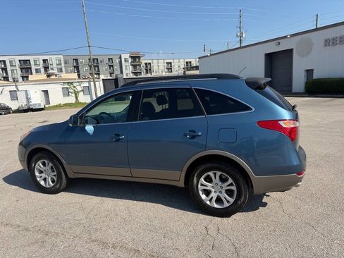 Used 2012 Hyundai Veracruz GLS FWD image 2