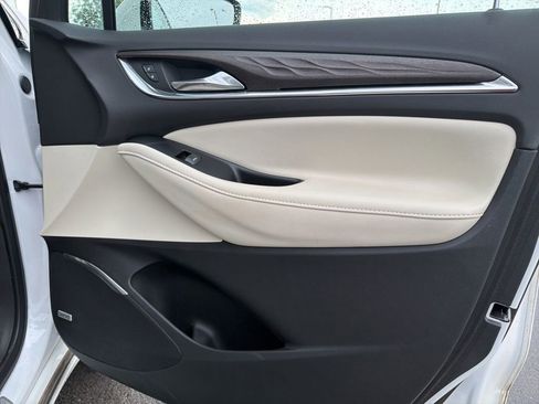Used 2023 Buick Enclave Avenir w/ Avenir Technology Package FWD image 32