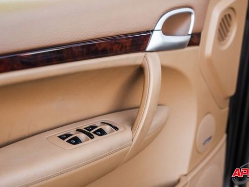 Used 2009 Porsche Cayenne image 66