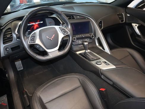 Used 2016 Chevrolet Corvette Stingray w/ Carbon Flash Badge Package image 17