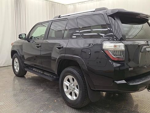 Certified 2022 Toyota 4Runner SR5 Premium image 9
