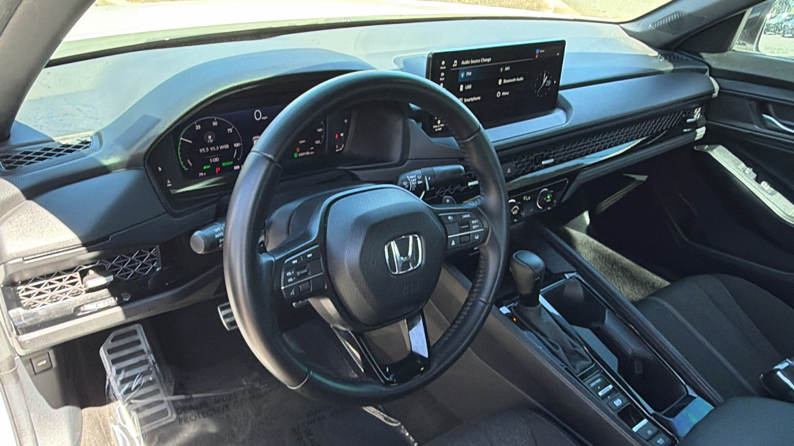 Used 2024 Honda Accord Sport image 25