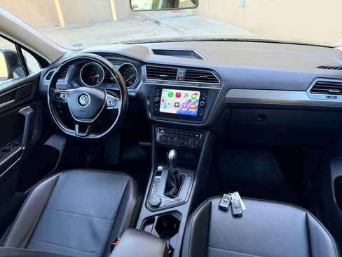 Used 2018 Volkswagen Tiguan SE image 30