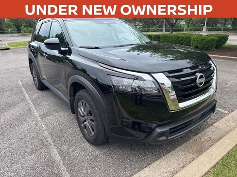 Certified 2024 Nissan Pathfinder SV w/ Cargo Package image 1