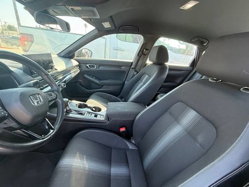 Used 2025 Honda Civic Sport image 3