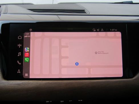 Used 2023 Audi e-tron GT Premium Plus image 12