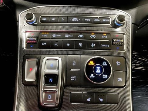 Used 2023 Hyundai Santa Fe SEL w/ Premium Package image 32