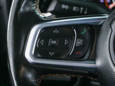 Used 2021 Jeep Wrangler Unlimited Sahara AWD/4WD image 14