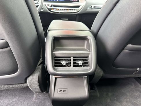 New 2025 Cadillac Lyriq Luxury image 18