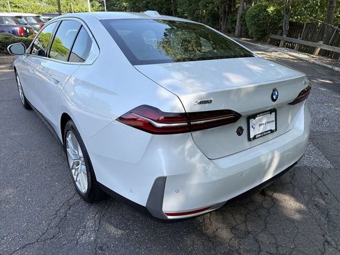 Used 2024 BMW 530i xDrive w/ Premium Package AWD/4WD image 12