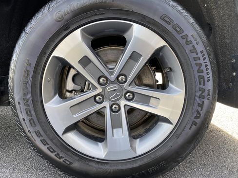 Used 2024 Honda Pilot EX-L image 41