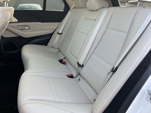 Used 2025 Mercedes-Benz GLE 350 4MATIC image 16
