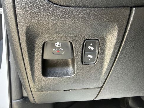 Used 2020 RAM 1500 Laramie image 15