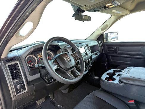 Used 2019 RAM 1500 Express w/ Express Value Package RWD image 9