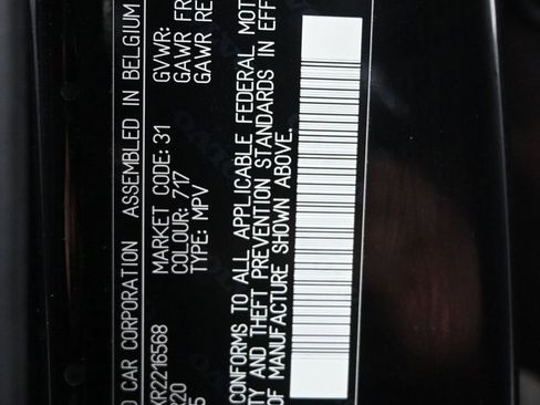 Used 2024 Volvo XC40 B5 Ultimate w/ Protection Package Premier image 9