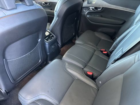 Used 2023 Volvo XC90 T8 Ultimate w/ Lounge Package AWD/4WD image 5